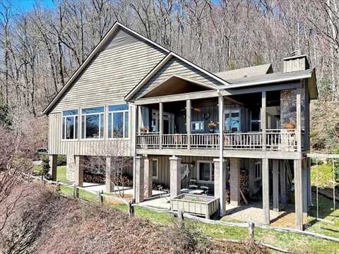116 Dana Road, Waynesville, NC 28786