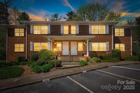 28 Capri Lane, Hendersonville, NC 28792
