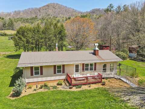 1285 Sandy Branch Road, Bakersville, NC 28705