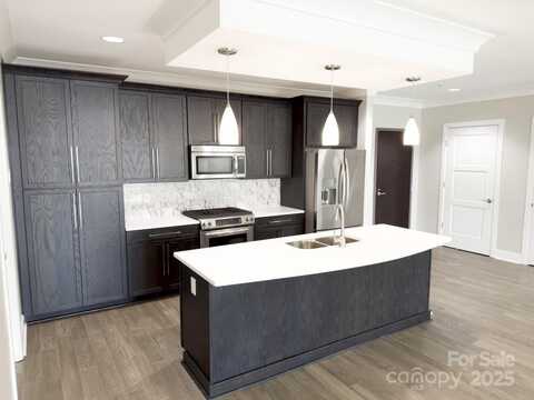 222 S Caldwell Street, Charlotte, NC 28202