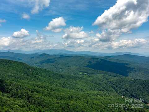 92 Misty Dawn Cove unit: 5A, Hendersonville, NC 28792