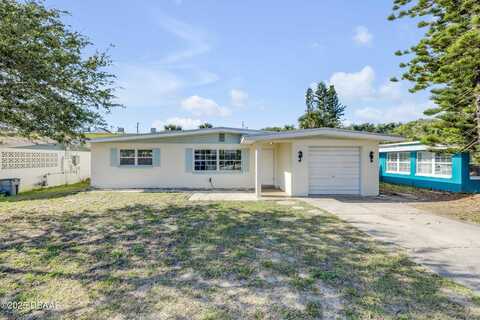 915 E 2nd Avenue, New Smyrna Beach, FL 32169