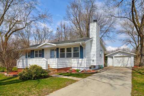 215 Waukee Avenue, Waukee, IA 50263