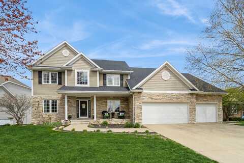 14403 Dellwood Drive, Urbandale, IA 50323
