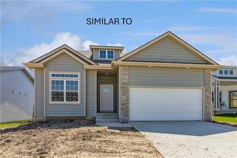 570 SE Hollow Court, West Des Moines, IA 50265