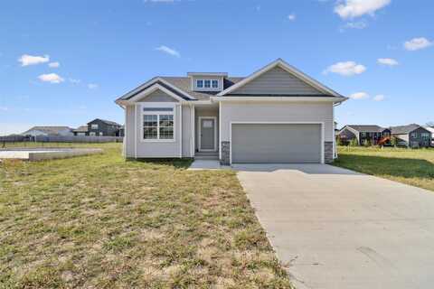 570 SE Hollow Court, West Des Moines, IA 50265
