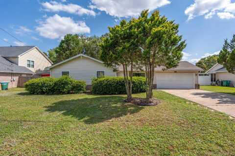 4 Holly Road, Crestview, FL 32539