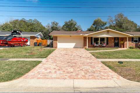 666 NE Fairway Avenue, Fort Walton Beach, FL 32547