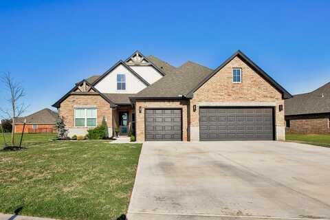 4904 Deerfield Ave, Enid, OK 73703