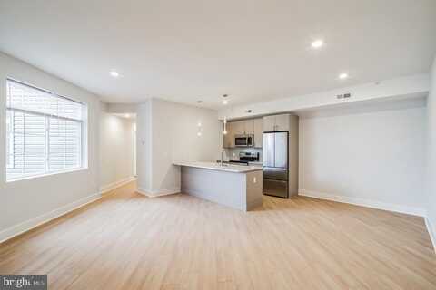 646 N 32ND STREET, PHILADELPHIA, PA 19104