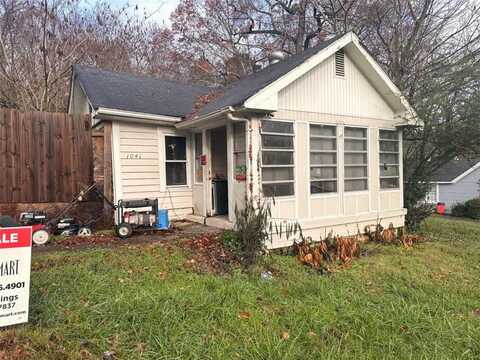 1041 Hairston Road S, Stone Mountain, GA 30088