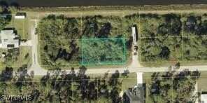 7501 Sara Avenue N, Lehigh Acres, FL 33971