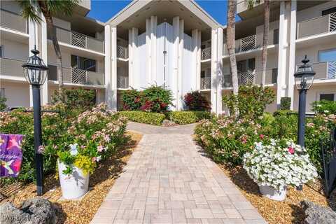 6102 Augusta Drive, Fort Myers, FL 33907