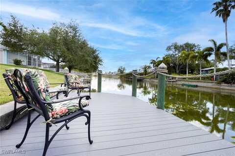 516 SE 14th Terrace, Cape Coral, FL 33990