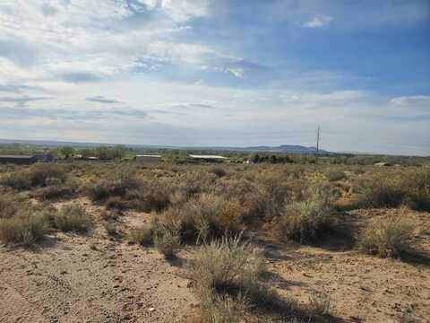 3 Puckett Dr Drive, Los Lunas, NM 87031