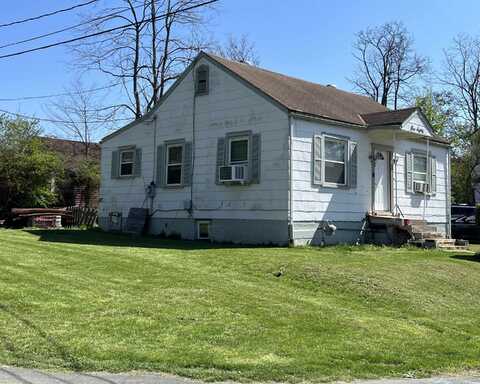 180 N WINCHESTER AVE, WAYNESBORO, VA 22980