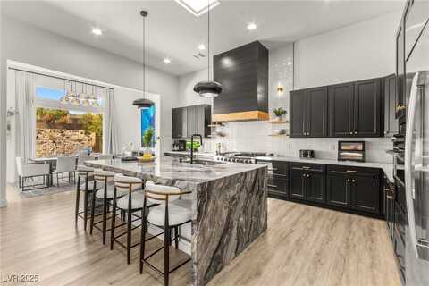 29 Plum Hollow Drive, Henderson, NV 89052