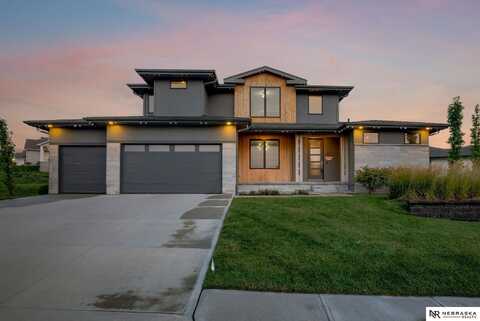 7267 N 172nd Street, Bennington, NE 68007