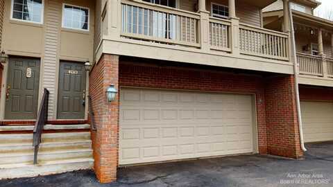 2970 Barclay Way, Ann Arbor, MI 48105