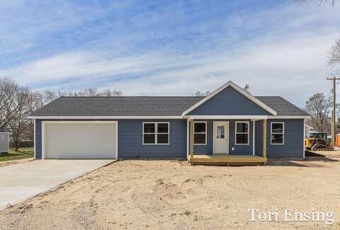 809 N Edgewood Street, Greenville, MI 48838