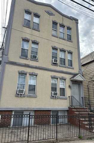 503 CATOR AVE, JC, West Bergen, NJ 07305