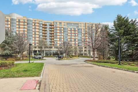 8100 RIVER RD, North Bergen, NJ 07047