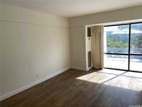 1750 Kalakaua Avenue, Honolulu, HI 96826