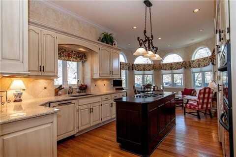 12428 Linden Street, Leawood, KS 66209