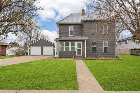 2545 5th Ave, Marion, IA 52302