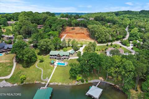 900 Harbour View Hwy, Lenoir City, TN 37772