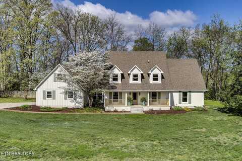 800 Davis Drive, Lenoir City, TN 37772