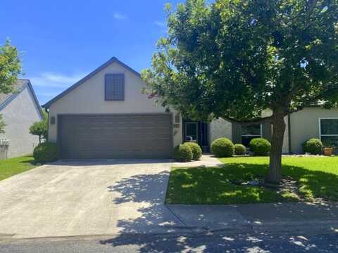 1012 N Edinburgh, Kerrville, TX 78028