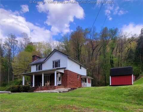 95 Grey Squirrel Lane, Gallagher, WV 25083