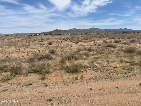 10212 Concho Dr, Kingman, AZ 86401