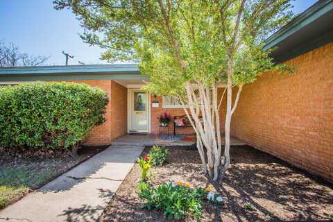 4915 17th Street, Lubbock, TX 79416