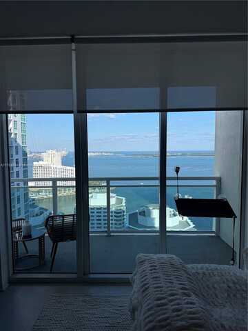 951 Brickell Ave, Miami, FL 33131