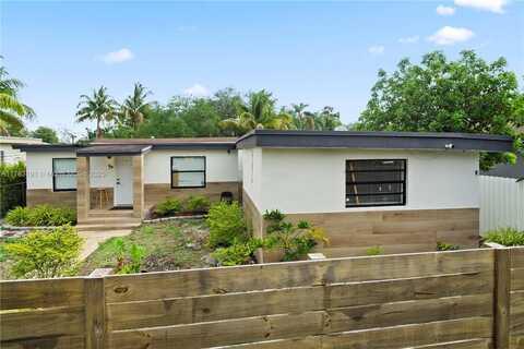 621 Glenn Pkwy, Hollywood, FL 33021