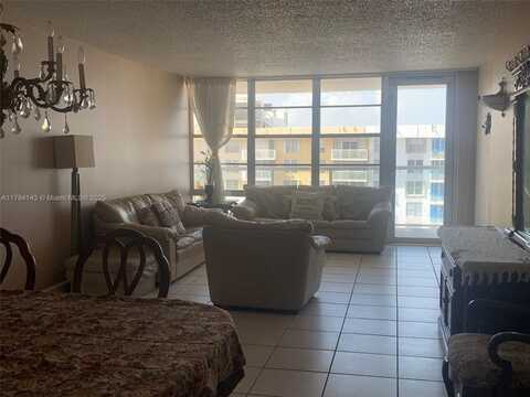 230 174th St, Sunny Isles Beach, FL 33160