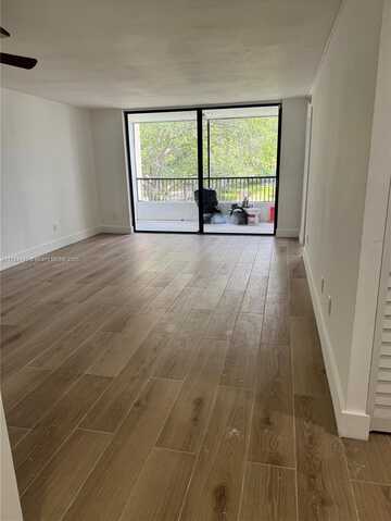 7500 NW 1st Ct, Plantation, FL 33317