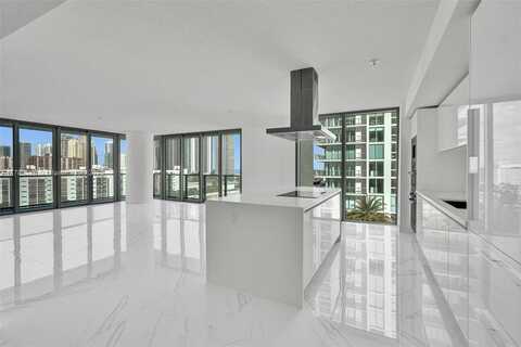 330 Sunny Isles Blvd, Sunny Isles Beach, FL 33160