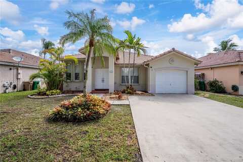 284 Royal Cove Way, Davie, FL 33325