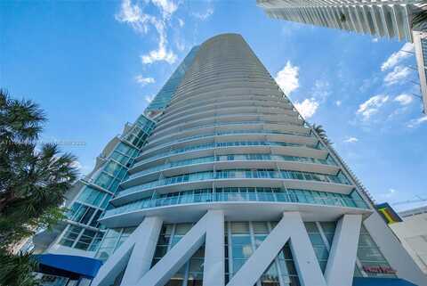 888 Biscayne Blvd, Miami, FL 33132