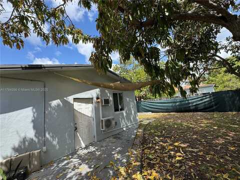 361 B NW 103rd St, Miami, FL 33150