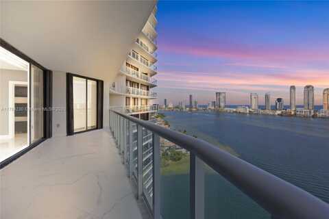 4000 Island Blvd, Aventura, FL 33160