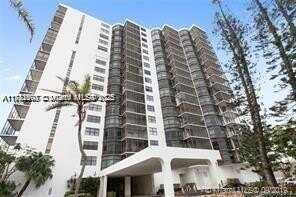 20100 W Country Club Dr, Aventura, FL 33180