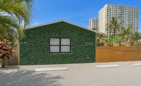 3313 SE 3rd St, Pompano Beach, FL 33062