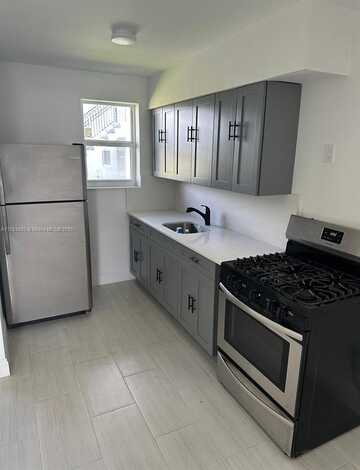 4300 SW 67th Ave, Miami, FL 33155