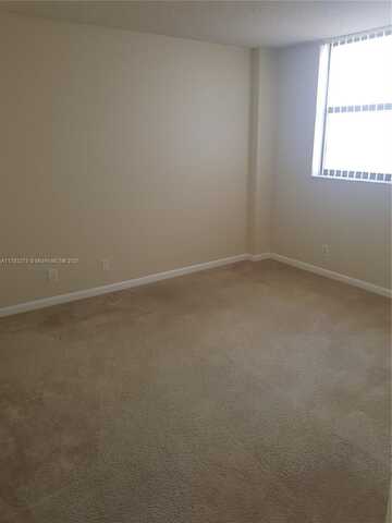 290 174th St, Sunny Isles Beach, FL 33160