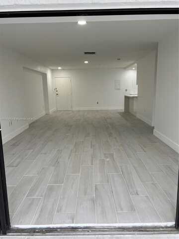 575 Crandon Blvd, Key Biscayne, FL 33149