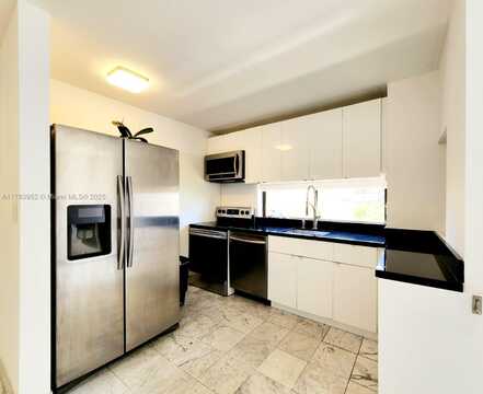 16919 N Bay Rd, Sunny Isles Beach, FL 33160